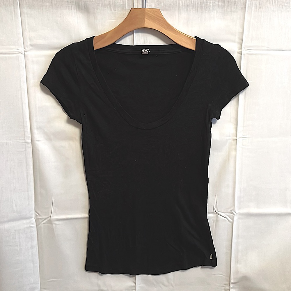 ARITZIA TNA T-Shirt // Size XS